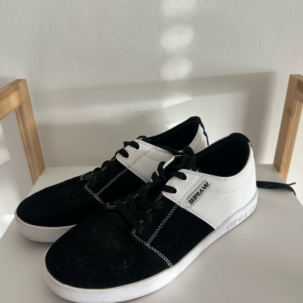 Supra Men's Black and White Sneakers